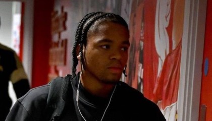 恩古莫哈首次英超首发，斯洛特：他进步很快，也准备好了